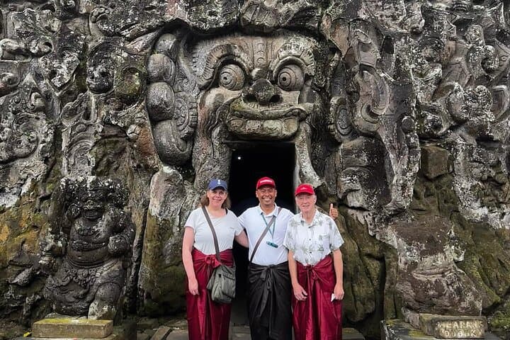 Ubud Full-Day Tour: Goa Gajah, Monkey Forest, Tegalalang & Bali Swing Experience