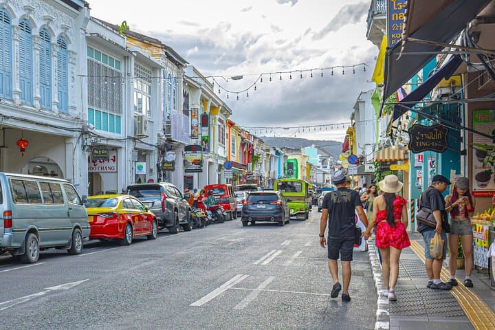 Phuket Full-Day Highlights: Temples, Old Town & Adventure