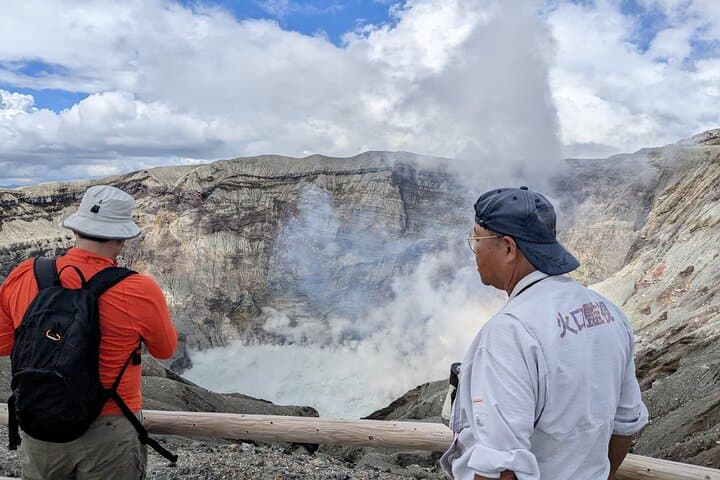 Private Mt. Aso guided tour: Aso Shrine, Kusasenri grasslands & active crater photo 2