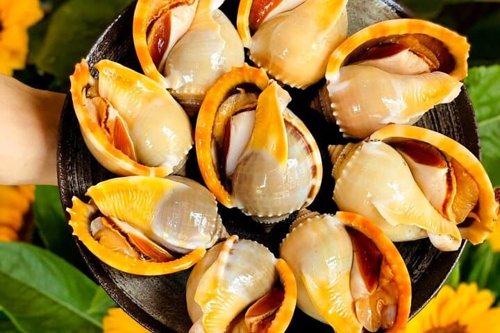 Hanoi Michelin Street Food Walking Tour — Old Quarter Eats & Hidden Gems