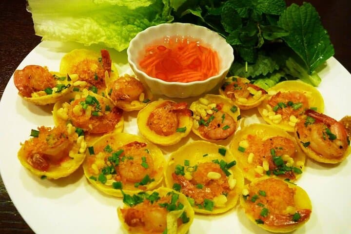 Hanoi Michelin Street Food Walking Tour — Old Quarter Eats & Hidden Gems photo 2