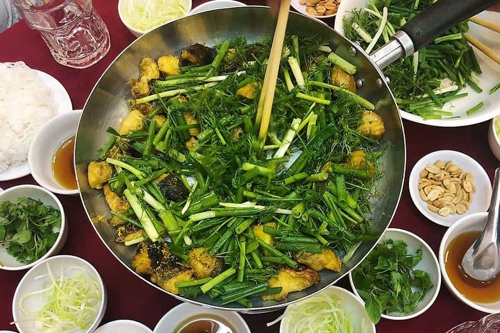 Hanoi Michelin Street Food Walking Tour — Old Quarter Eats & Hidden Gems photo 3