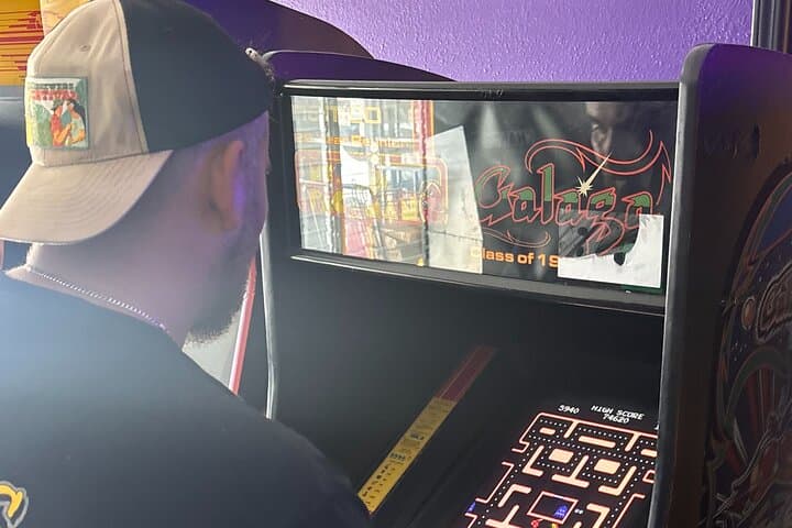 Private Retro Arcade Rental in Kailua-Kona: Pinball, DDR & Family-Friendly Fun photo 4
