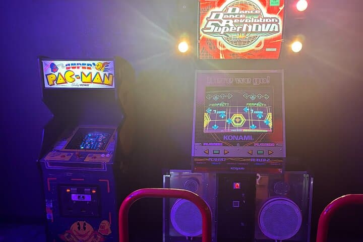 Private Retro Arcade Rental in Kailua-Kona: Pinball, DDR & Family-Friendly Fun photo 6