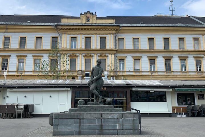 Discover Klagenfurt: Self-Guided Scavenger Hunt and City Sights Walk photo 4