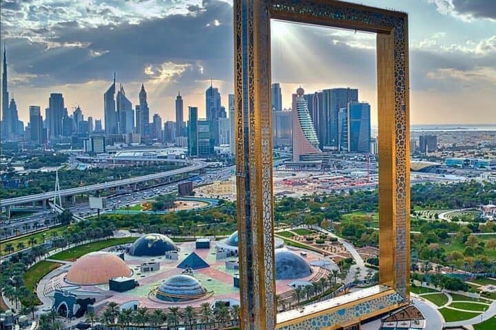 Dubai Frame: Sky-High Views of Old and New Dubai