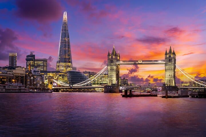 Custom Chauffeured London Sightseeing Tour in a Mercedes photo 3