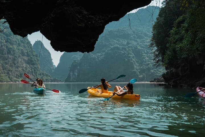 Halong Delight Premium: Full-Day Luxury Cruise from Hanoi photo 4