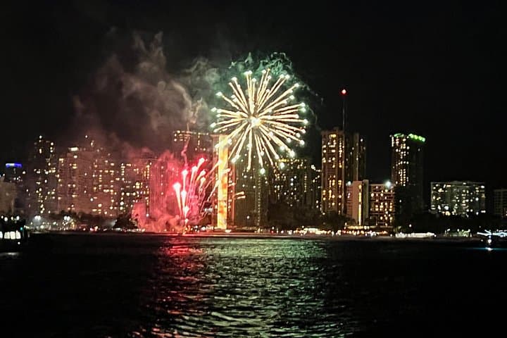 Friday Night Waikiki Fireworks Cruise: Sunset Boat Tour from Kewalo Basin photo 2