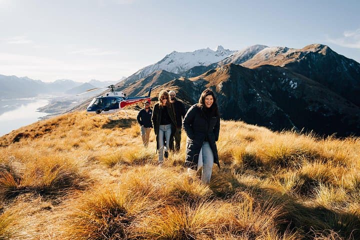 Grand Circle Helicopter Flight Over Queenstown: Shotover Canyons to Coronet Peak photo 4