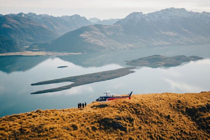 Milford Sound Helicopter Tour from Queenstown with Two Alpine Landings photo 3