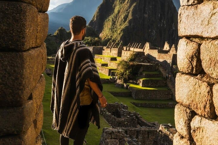 Private Machu Picchu Guided Tour from Aguas Calientes — Skip-the-Line with an Expert Guide photo 2