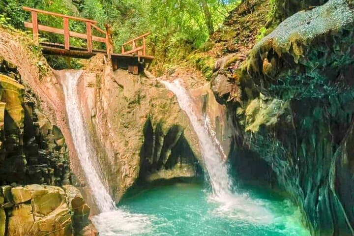Amber Cove to Damajagua: 7 Waterfalls Hike, Jumps & Dominican Lunch photo 2