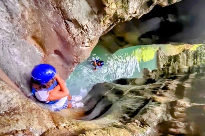 Amber Cove to Damajagua: 7 Waterfalls Hike, Jumps & Dominican Lunch photo 4