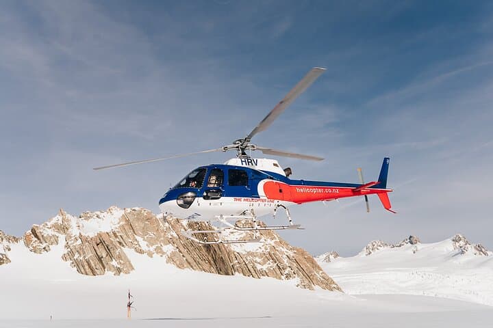 Helicopter Flight Over Aoraki / Mount Cook, Tasman and West Coast Glaciers photo 3