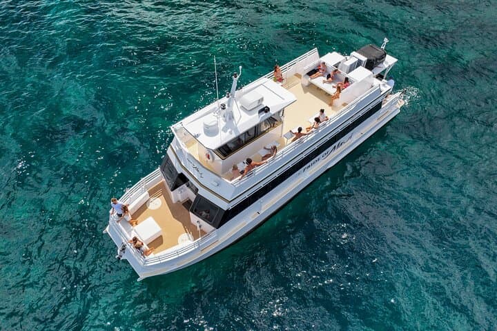 Molokini Luxury Snorkel Adventure from Maalaea on the Elua Catamaran photo 1