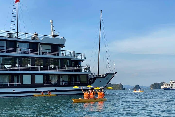 Halong Bay & Lan Ha Bay 2-Day Luxury Balcony Cruise — Itinerary, Tips & What to Expect photo 1