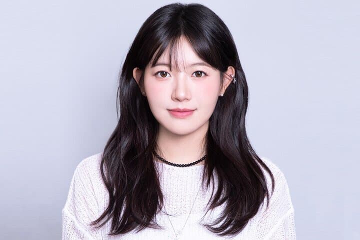 Seoul K-Pop Idol Makeover & Studio Photo Shoot at SihyunHada photo 2