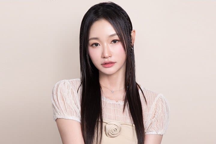 Seoul K-Pop Idol Makeover & Studio Photo Shoot at SihyunHada photo 3