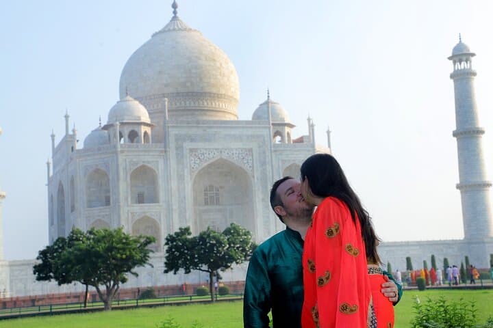 Same-Day Taj Mahal: Delhi–Agra–Delhi Tour via Yamuna Expressway photo 3