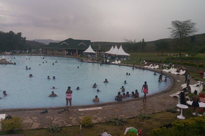 Day Tour to Lake Naivasha: Hell's Gate Biking, Boat Ride & Geothermal Spa photo 3