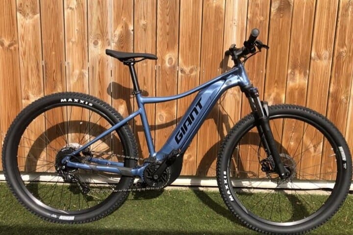 E‑MTB Rental in Bonaire — Ride Wind‑Swept Coasts, Salt Flats & Quiet Trails
