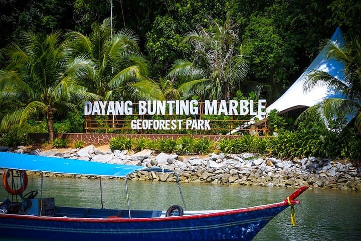 Langkawi Island Hopping: Dayang Bunting Lake, Eagle Watching & Beras Basah Beach