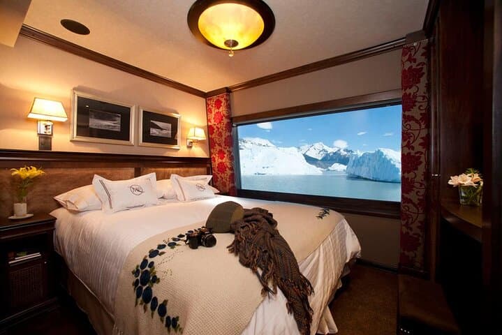Glaciers at Night: Overnight Cruise to Perito Moreno from El Calafate photo 5