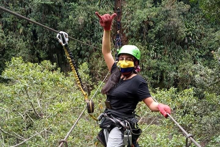Baños 2000m Zipline Circuit: Six-Line Canopy Adventure Near Tungurahua photo 3