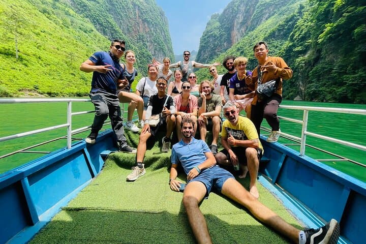 Ha Giang to Ban Gioc: 4-Day Motorcycle Odyssey through Ma Pi Leng and Ban Gioc Waterfall photo 4