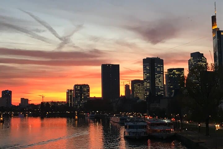 Frankfurt Sightjogging: Private Guided 60-Minute Running Tour photo 6