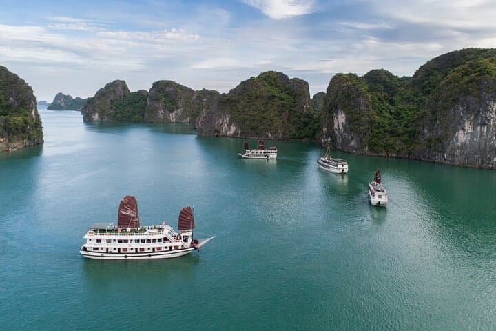 Overnight Cruise in Bai Tu Long Bay: 2-Day Authentic Wooden Junk Experience