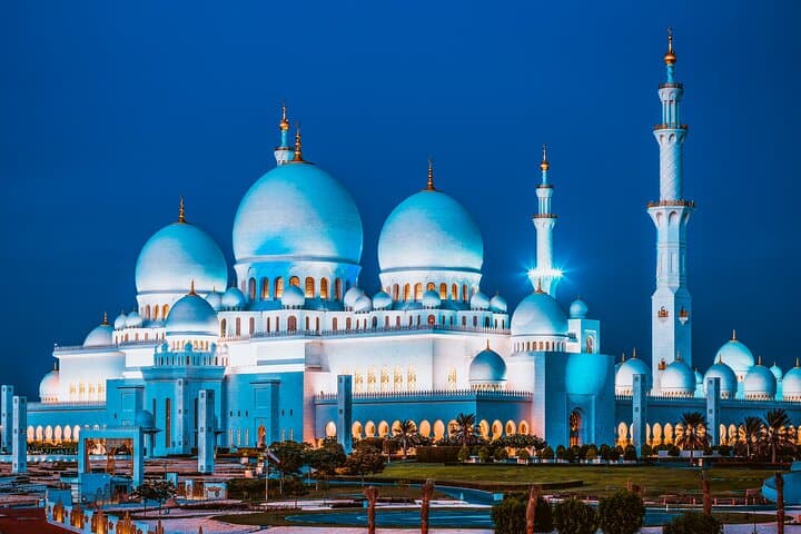 Full-Day Abu Dhabi City Tour: Sheikh Zayed Grand Mosque to Corniche photo 2