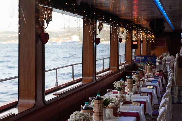 Bosphorus Dinner Cruise: Private Table & Turkish Night on the Bosphorus photo 3