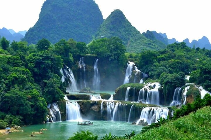 Ha Giang to Ban Gioc 4-Day Motorbike Adventure — Ha Giang Loop, Ma Pi Leng & Ban Gioc Waterfall