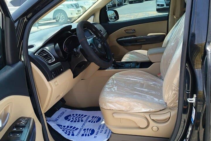 Private Chauffeur in Dubai: 7-Seater Car Service for Sightseeing & Transfers photo 5