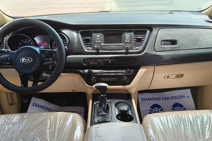 Private Chauffeur in Dubai: 7-Seater Car Service for Sightseeing & Transfers photo 6