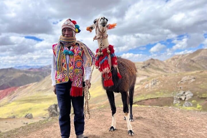 Rainbow Mountain Hike from Cusco: Vinicunca Day Tour with Buffet Meals photo 4
