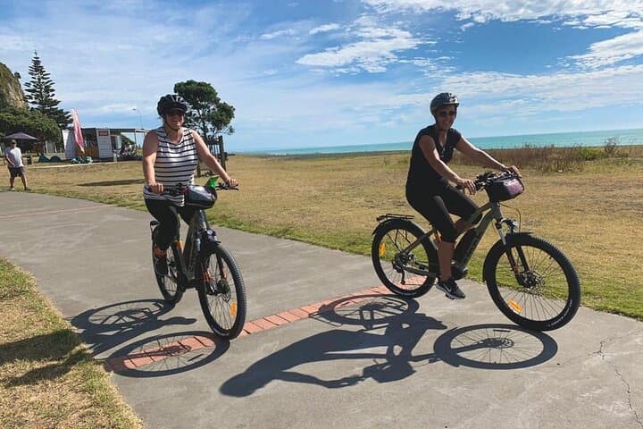 Napier Coastal Wine Cycle: Self-Guided Half-Day Ride to Hawke's Bay Wineries photo 6