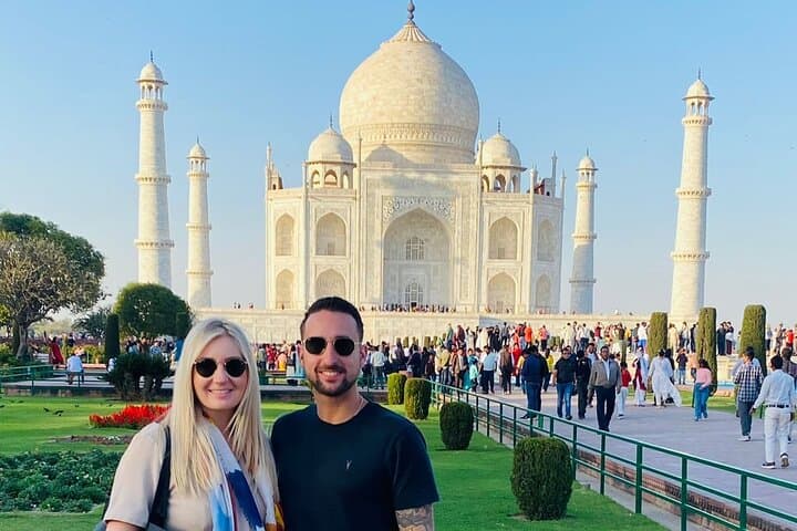 Same-Day Taj Mahal Tour from Delhi: Private Agra Trip with Guide photo 6
