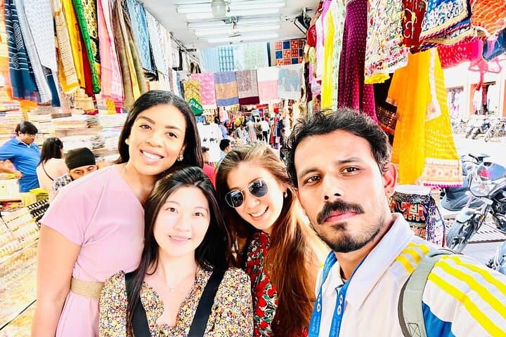 Jaipur Heritage Walking Tour — Culture, History & Hidden Gems