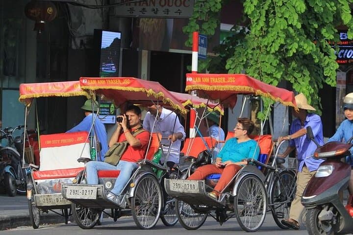 Hue Evening Cyclo Food Tour: Street Eats and Perfume River Nights photo 3