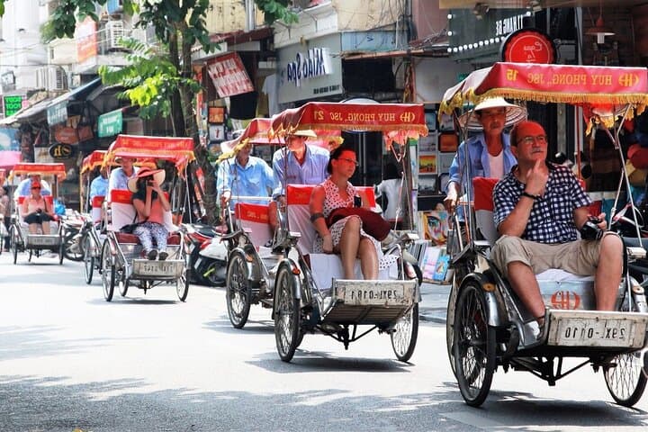 Hue Evening Cyclo Food Tour: Street Eats and Perfume River Nights