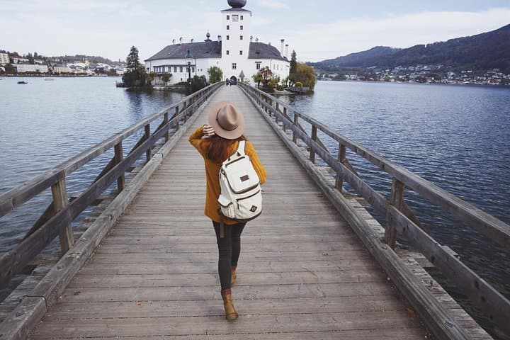 Vienna to Hallstatt Day Trip: Schloss Ort, Skywalk & Salzkammergut Scenery photo 4