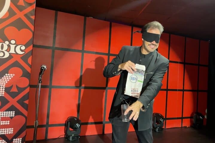 Branson Cabaret: Garry & Janine Magic & Comedy Dinner Show Guide photo 2
