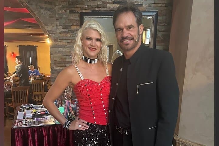 Branson Cabaret: Garry & Janine Magic & Comedy Dinner Show Guide photo 4