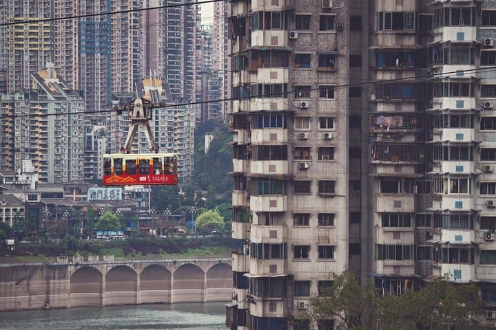 One-Day Chongqing Megacity Walking Tour: Liziba, E'ling Park & Hongya Cave