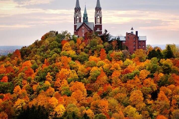 Chicago to Milwaukee Day Tour — Harley-Davidson, Brewery Tasting & Autumn Foliage Upgrade photo 1