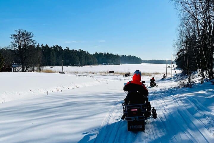 Snowmobile Tour and Glass Igloo Experience near Helsinki photo 6