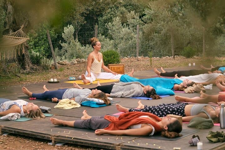Ghorepani Ghandruk Wellness Yoga Trek — Annapurna Sunrise, Culture & Yoga photo 4